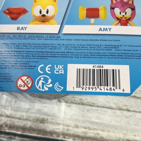 Sonic the Hedgehog Classic 4” Articulated Action Figure by Jakks Pacific - Picture 3 of 5